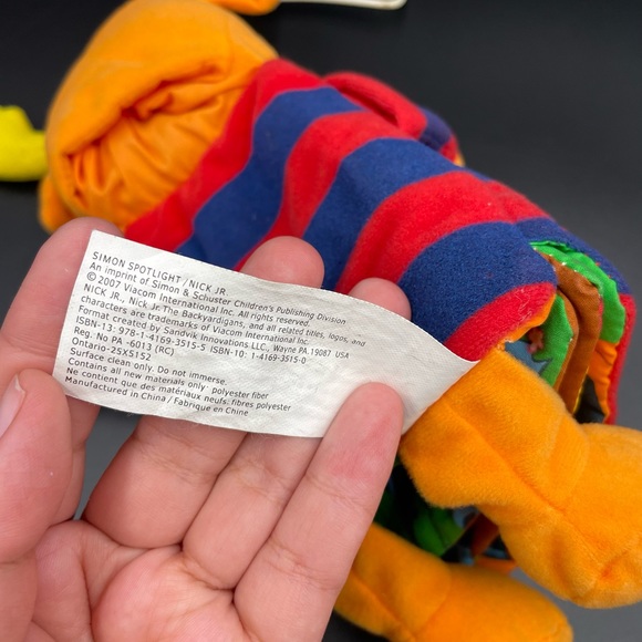 Backyardigans Tyrone plush childrens 13 in puppet book - Picture 4 of 5